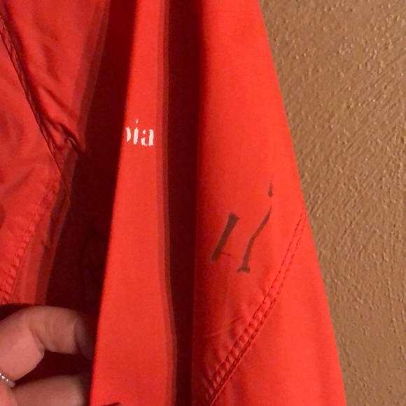 Columbia Rain Jacket - Picture 4 of 4